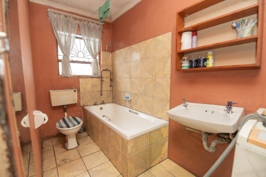 4 Bedroom Property for Sale in Bethelsdorp Eastern Cape